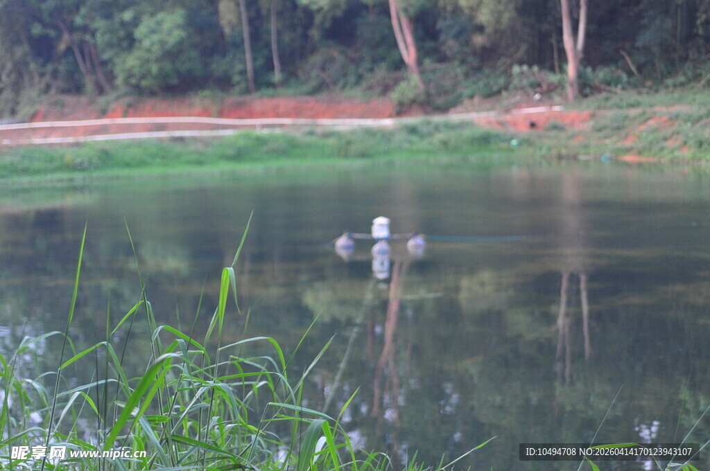 鱼塘与增氧泵