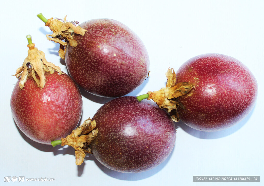 新鲜紫皮百香果