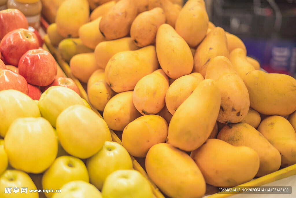 多彩水果堆