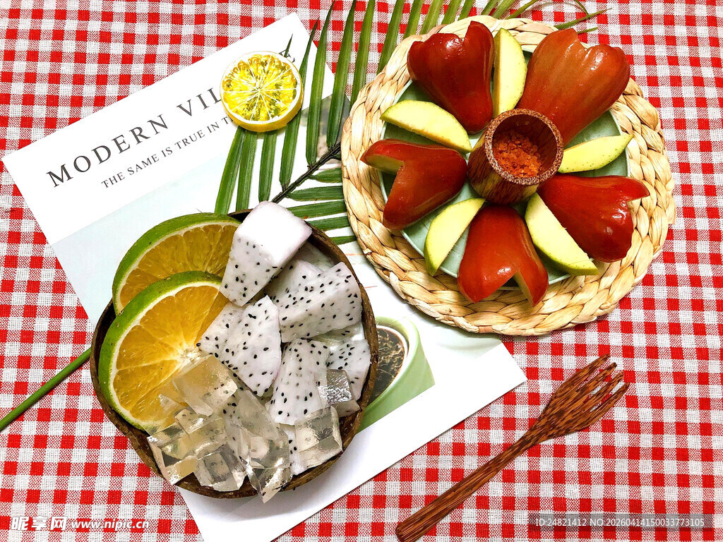 美味水果甜点摆拍