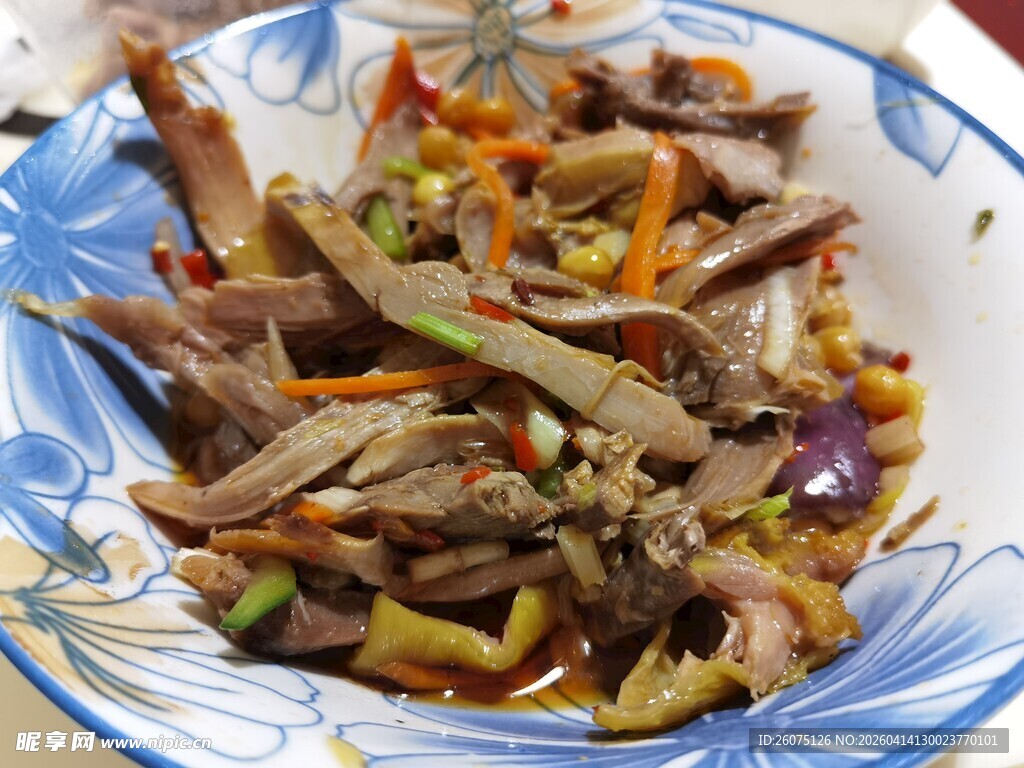 美味凉拌鸭锁骨