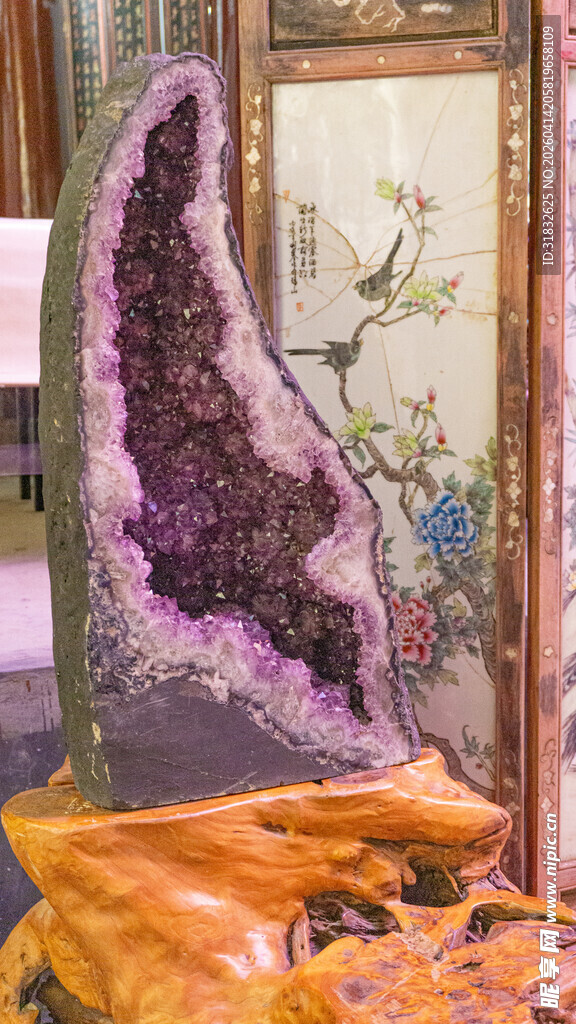 紫晶洞摆件 尽显自然之美