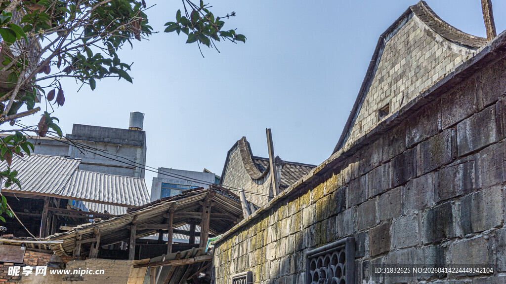 古老石砌建筑场景