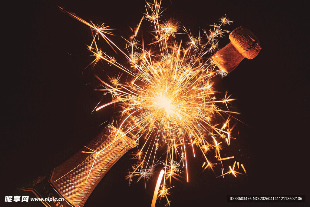 香槟烟花绽放瞬间