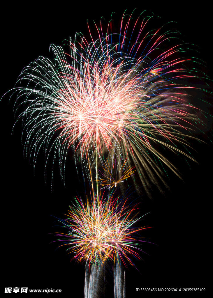 绚丽烟花夜空绽放