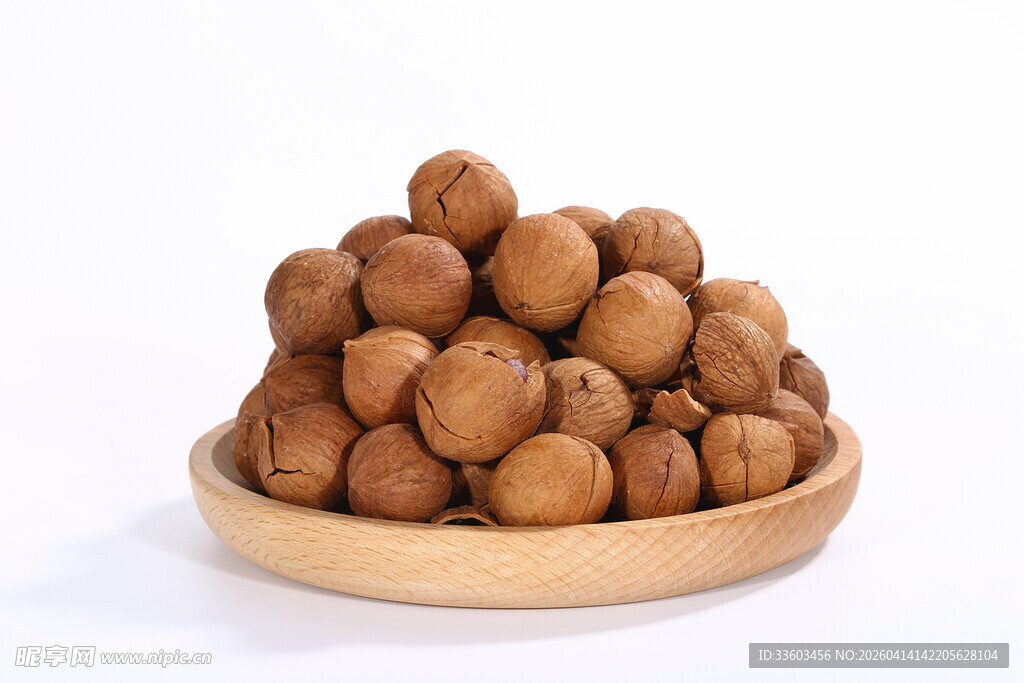 木盘里的圆润桂圆干