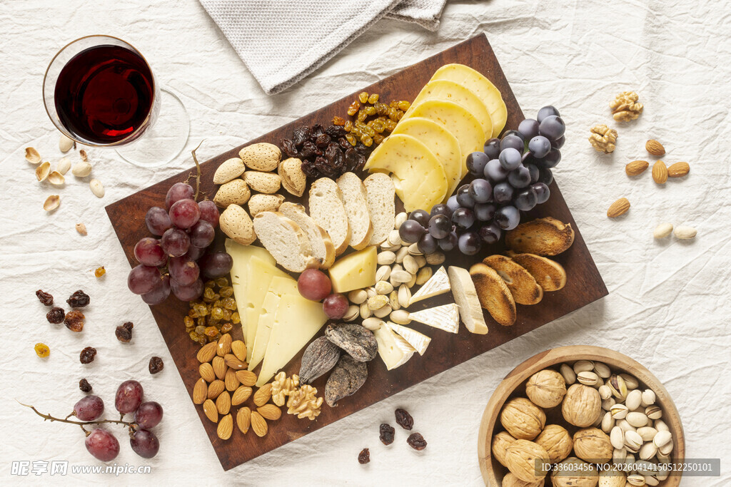 美味坚果水果拼盘