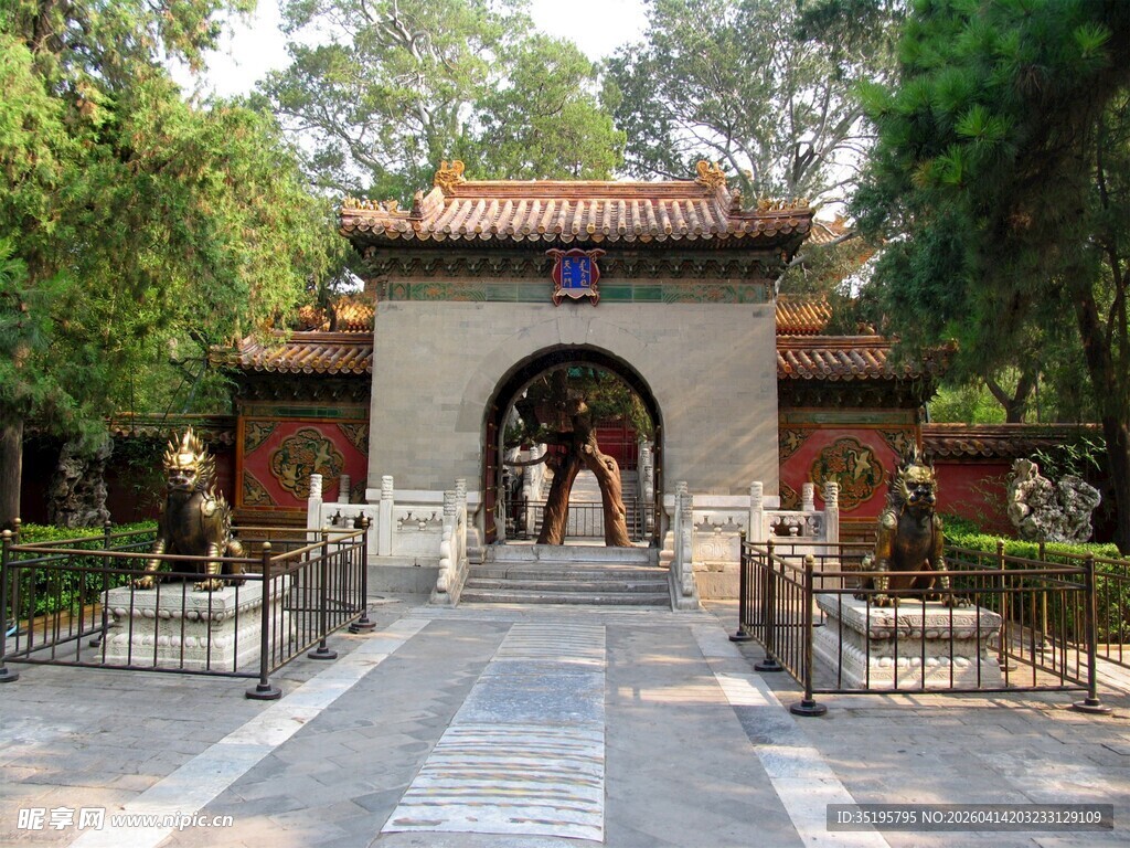 中式古典门楼景观