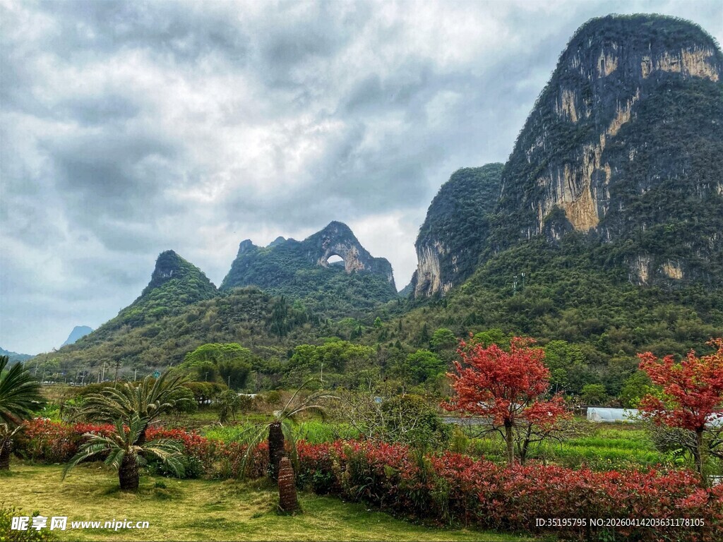 山间美景多彩景致入画来