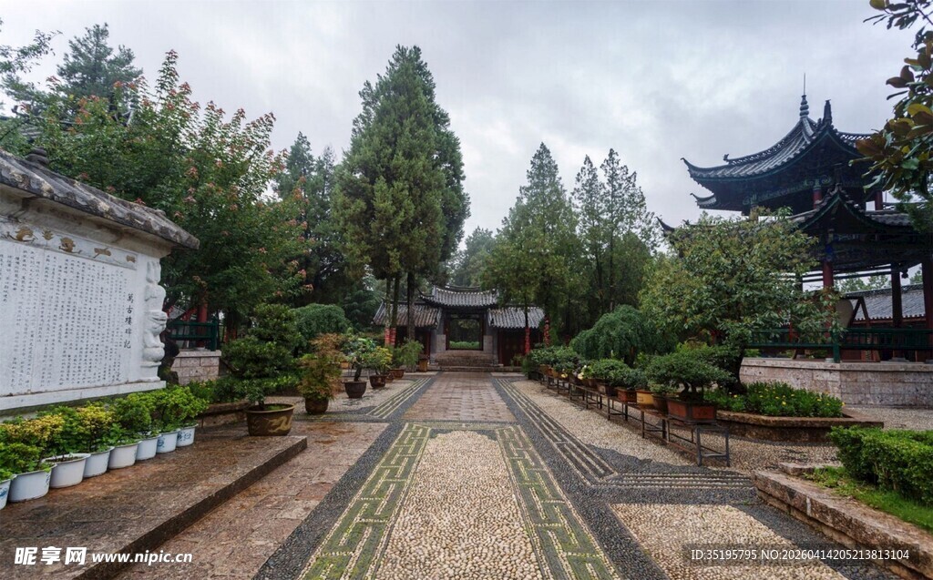 中式园林景观幽静小道