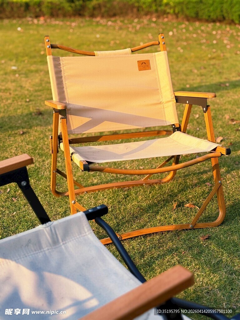 户外折叠椅享受惬意时光