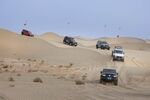 沙漠越野车队激情驰骋