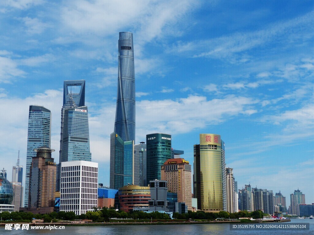 上海陆家嘴现代都市天际线