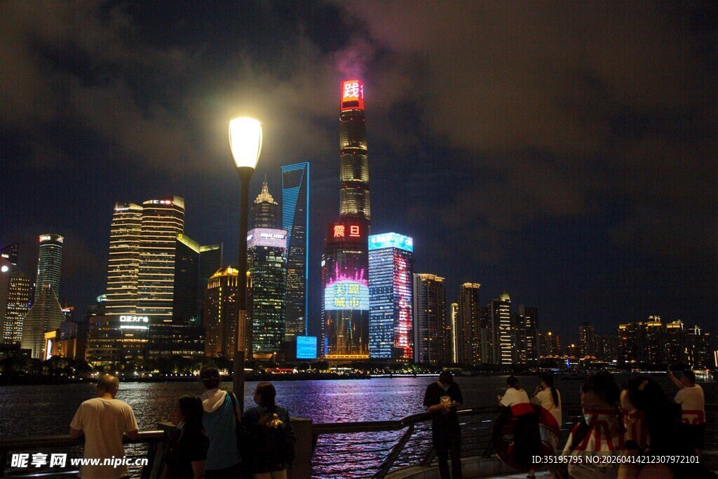 上海外滩璀璨夜景