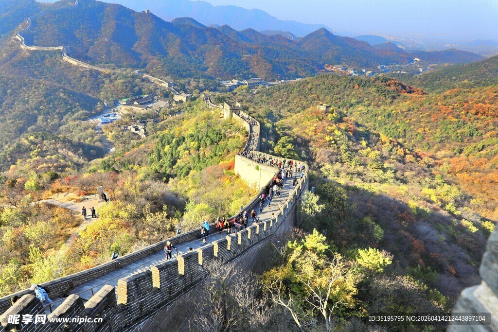 秋日壮美长城全景