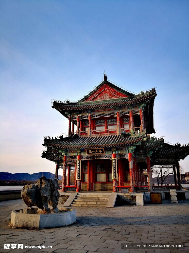 古色古香中式阁楼建筑