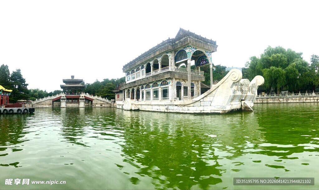 中式水乡游船建筑景观