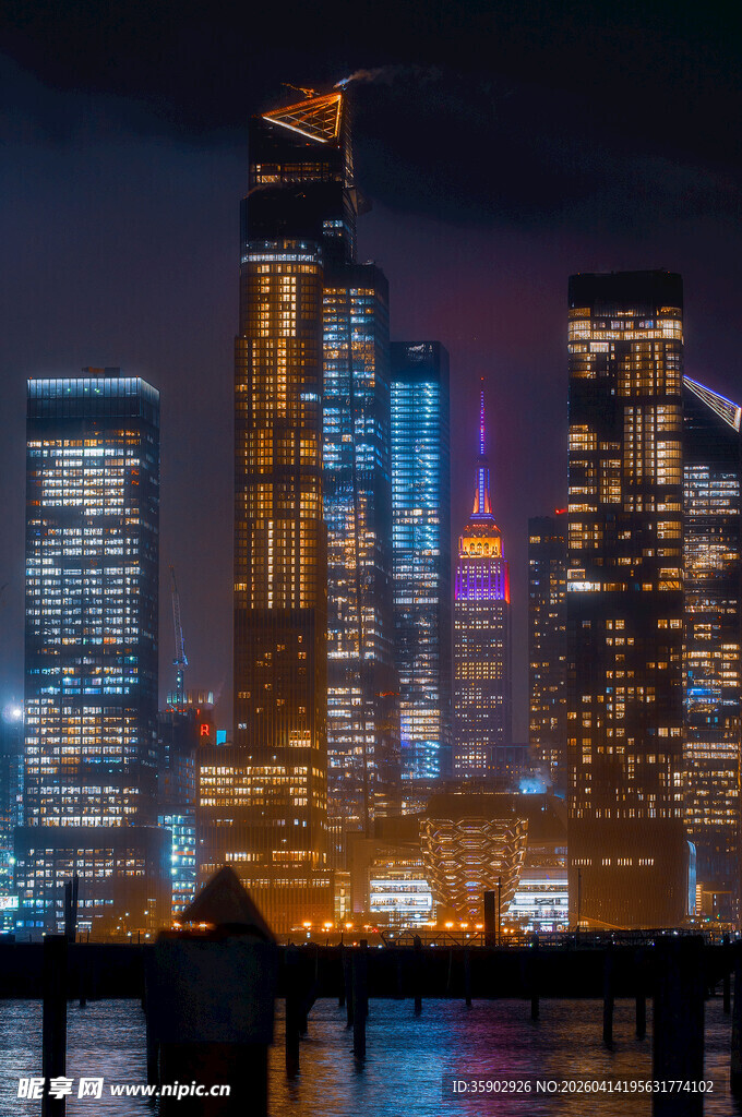 城市璀璨夜景灯火辉煌