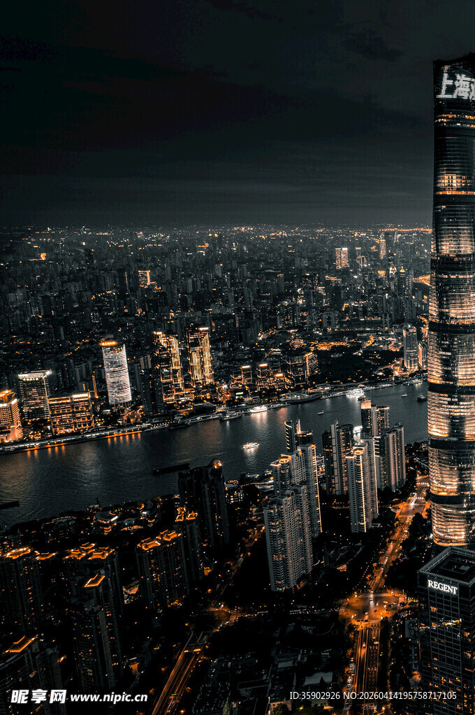 魔都璀璨夜景俯瞰图