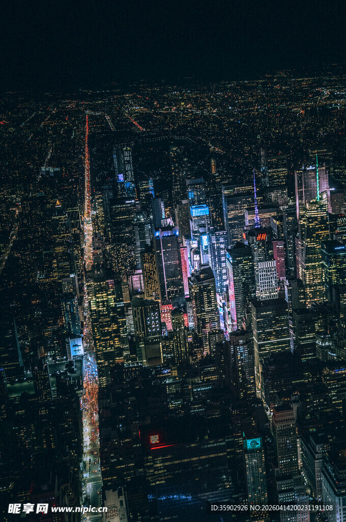 繁华都市璀璨夜景俯瞰