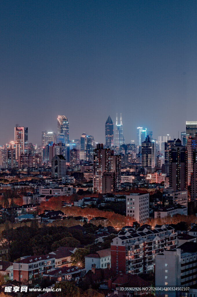 城市夜景俯瞰灯火璀璨