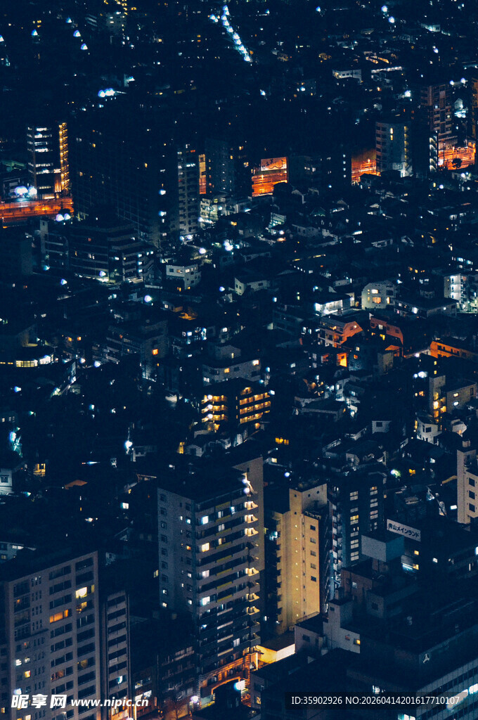城市璀璨夜景俯瞰图