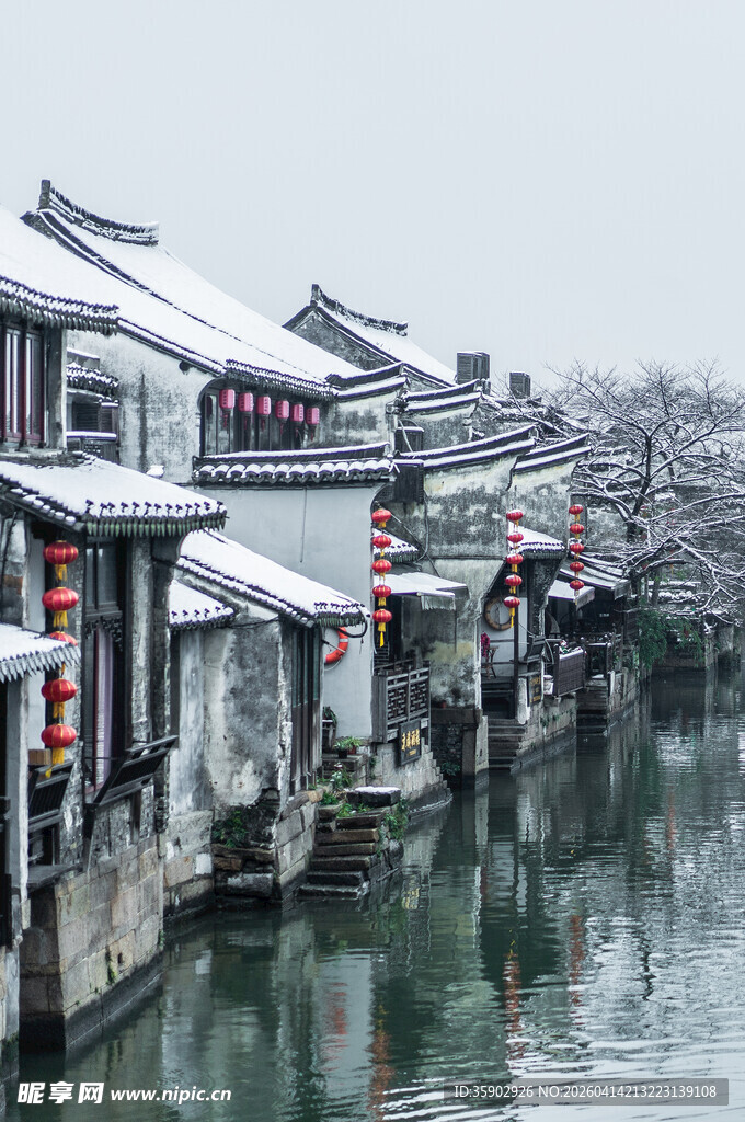 雪后江南水乡诗意景象