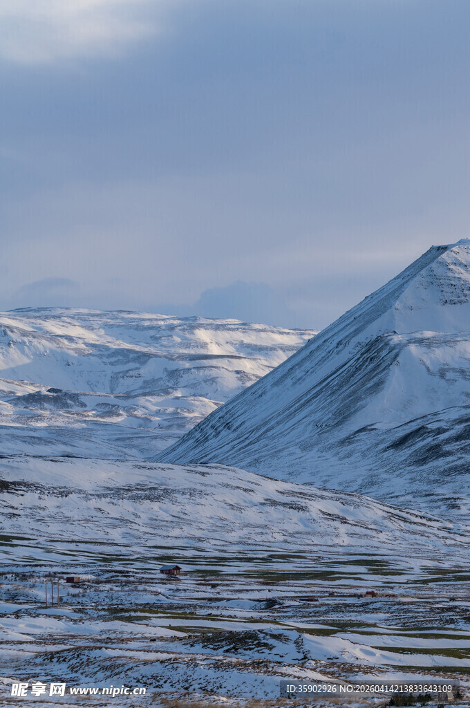 雪山旷野壮丽风光