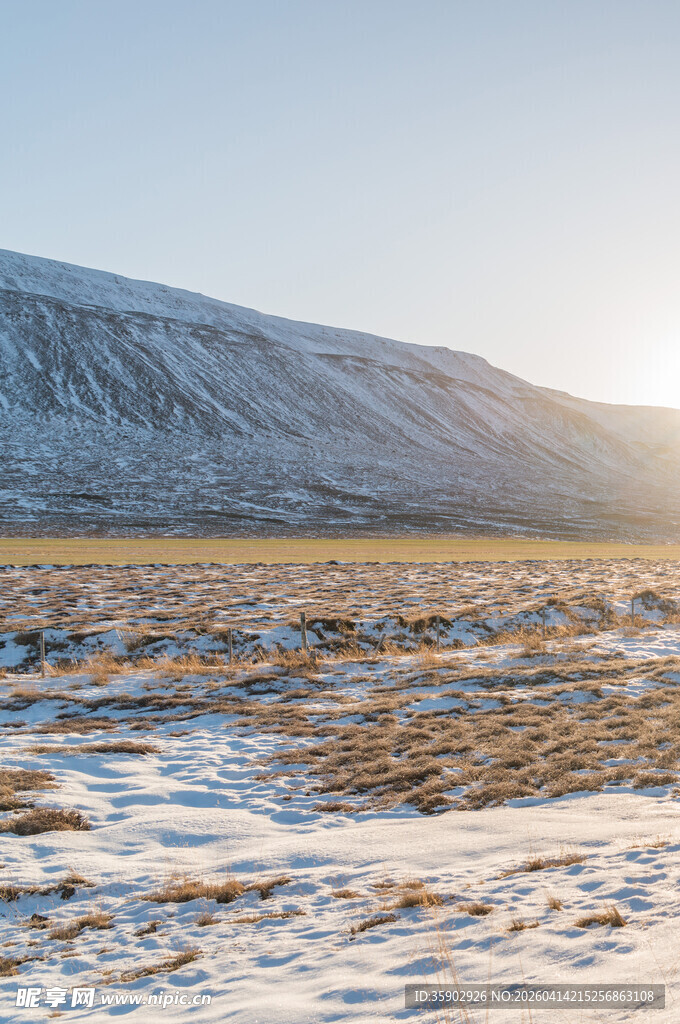 冬日旷野雪景