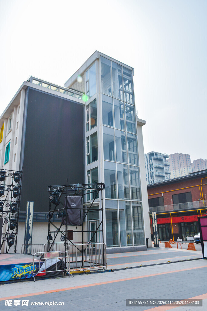 现代风格城市商业建筑