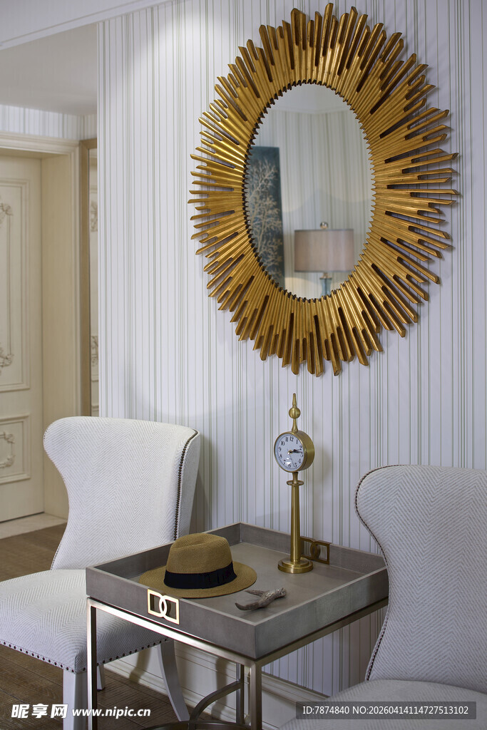 金色华丽壁镜装饰室内空间