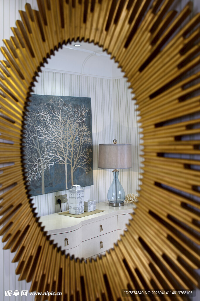 金色放射状装饰镜