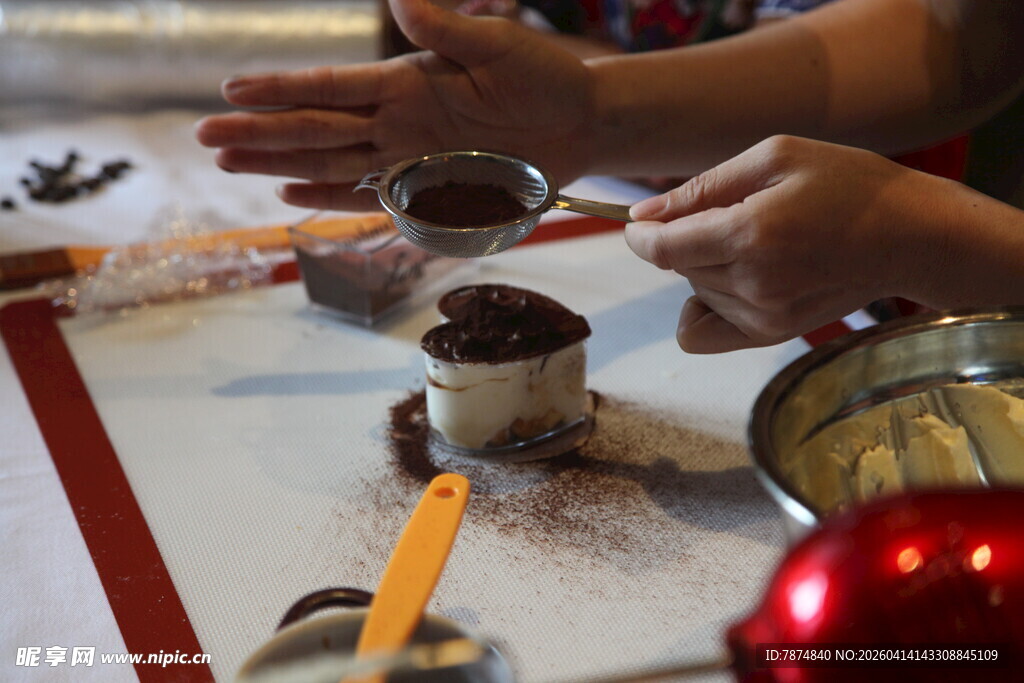 亲子共制圣诞小甜点