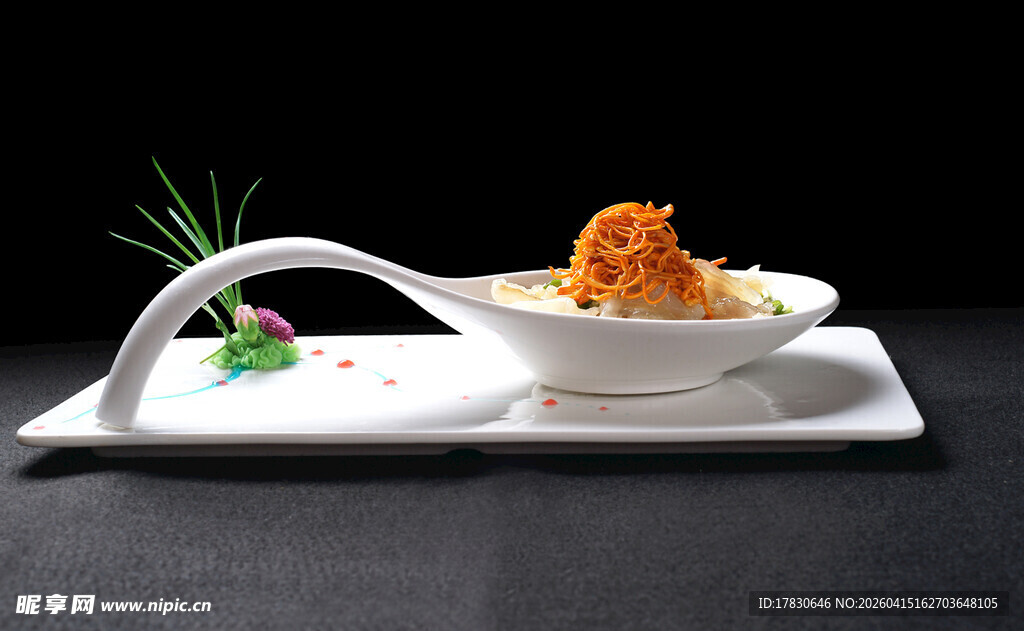 虫草花焗鹿筋咸鲜味