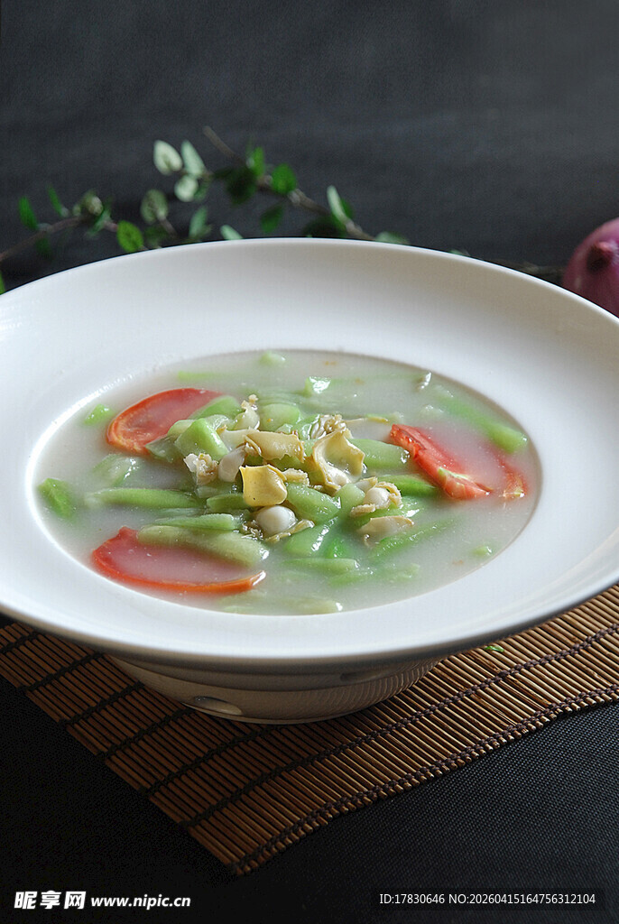 丝瓜烩鲜鲍