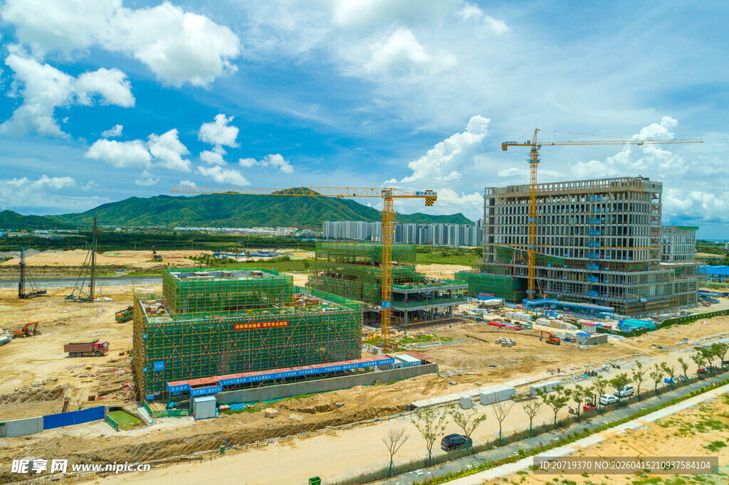 施工现场的在建建筑