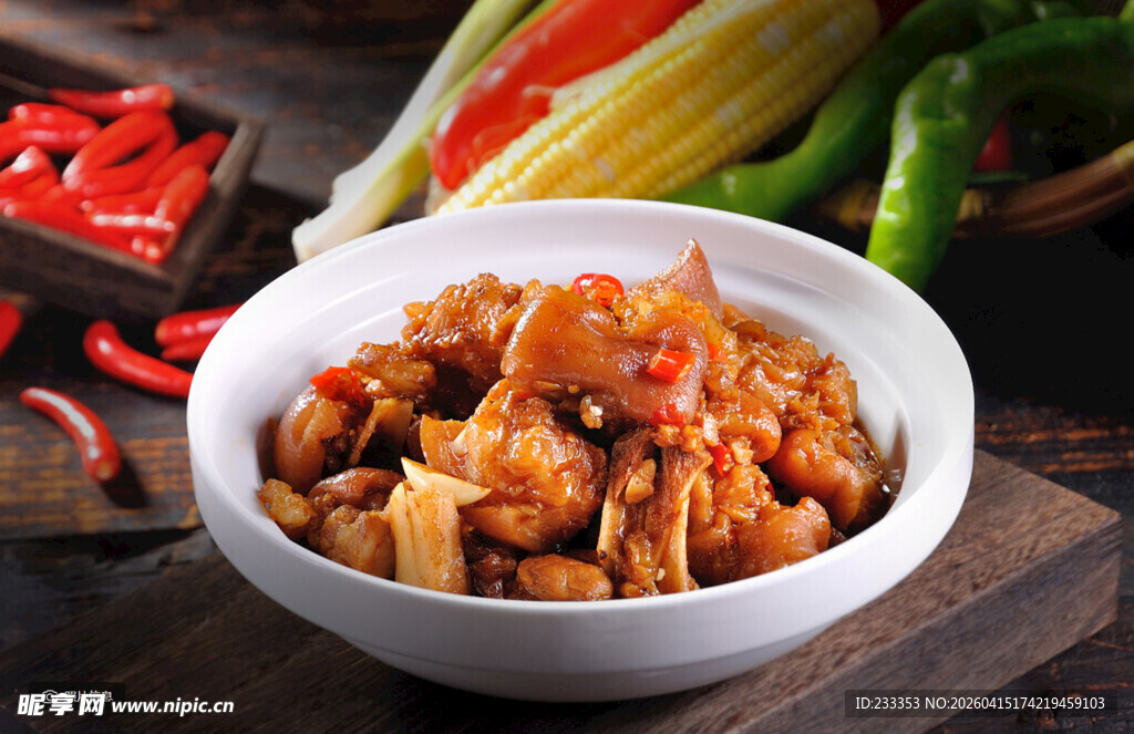 美味鸡肉菜肴诱人呈现