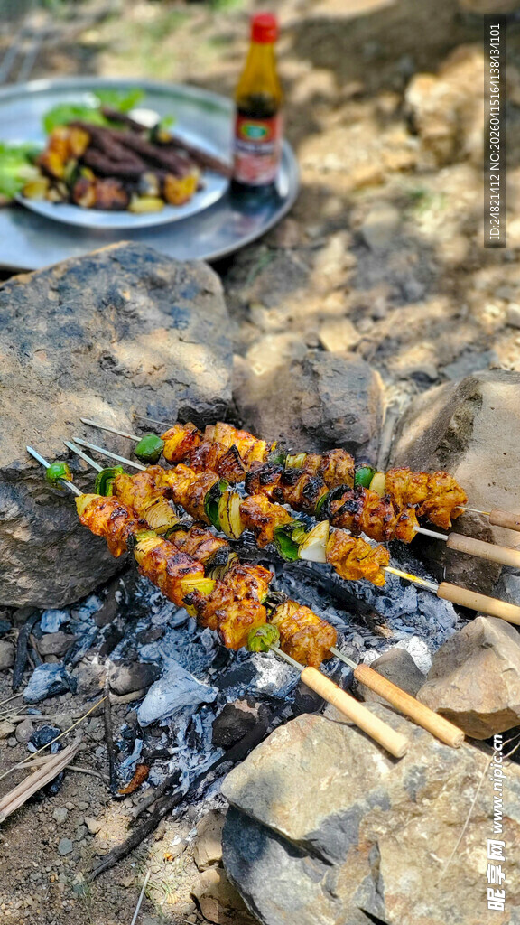 户外美味烧烤场景