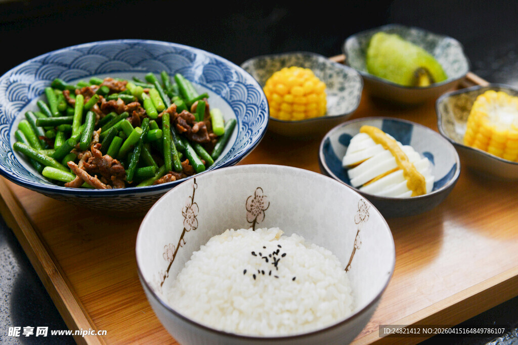 丰盛中式餐食