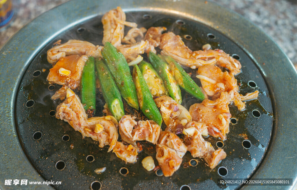 铁板美味鸡肉与青椒