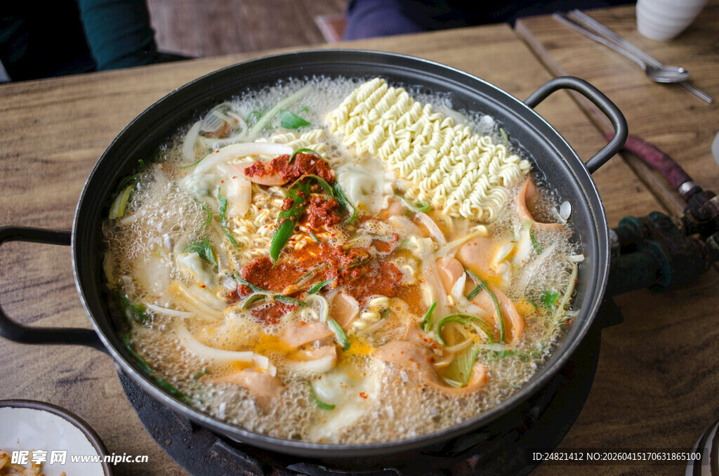 韩式海鲜豆腐汤