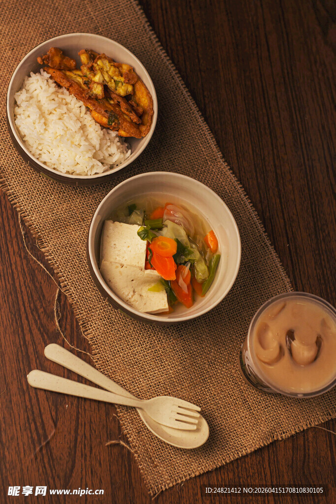 美味多样的家常餐食