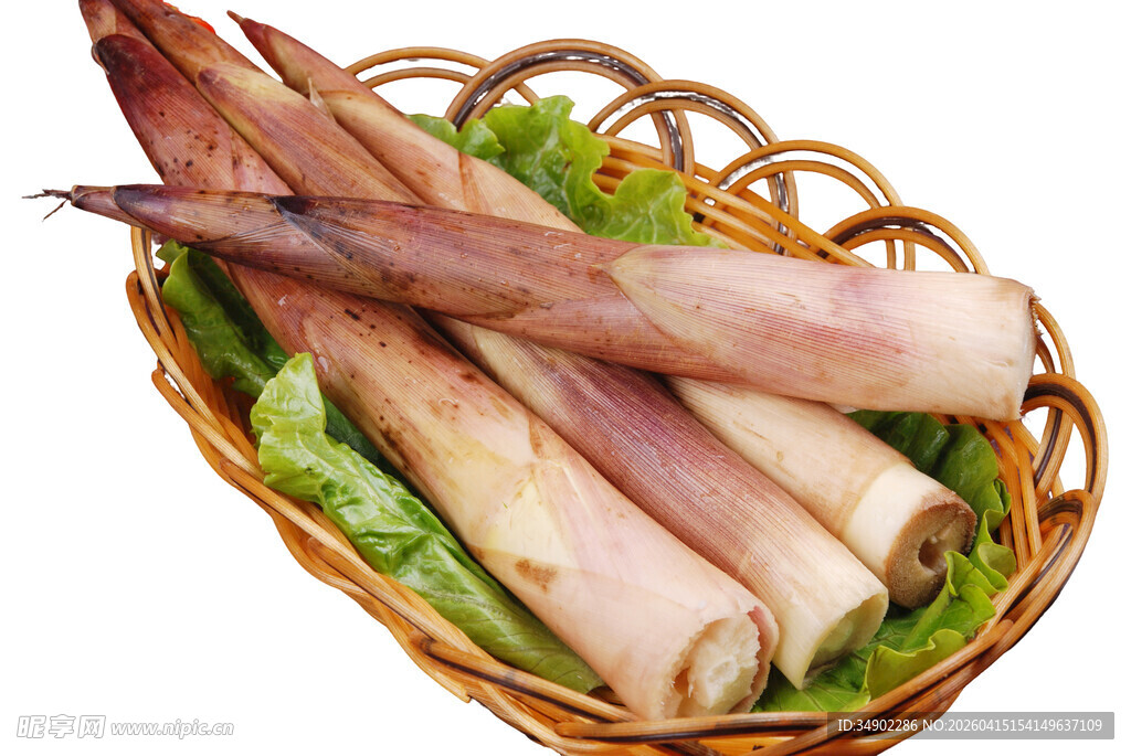 竹篮中的新鲜春笋