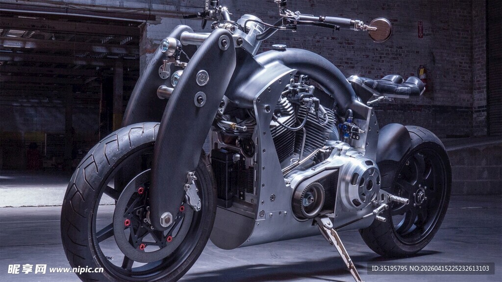 炫酷黑色摩托车特写