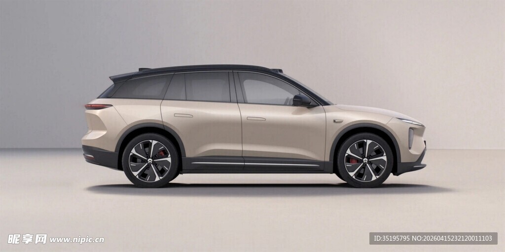 时尚银色SUV汽车展示