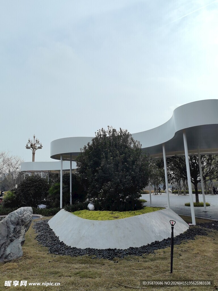 现代风格户外景观设施