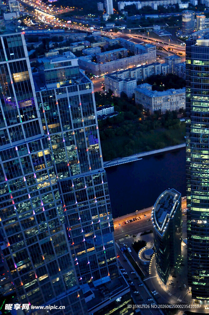 莫斯科城市夜景高楼璀璨风光