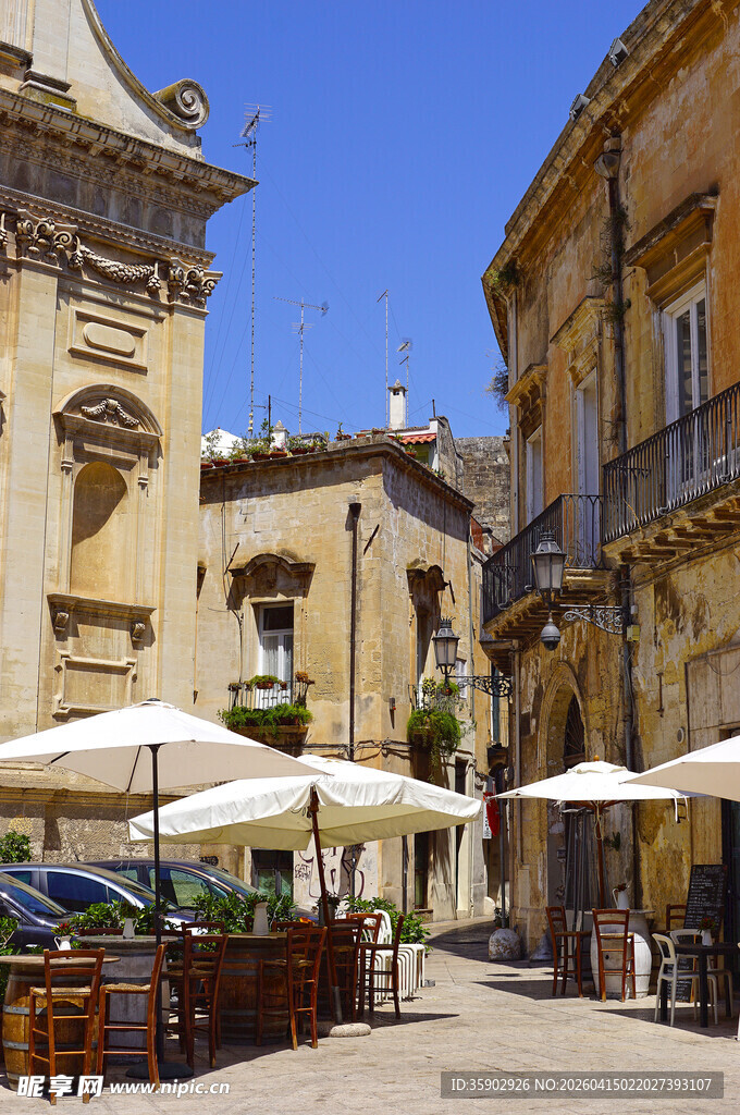 欧洲小镇惬意露天休闲街