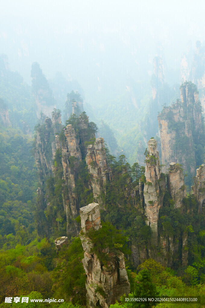 张家界奇峰异石景观