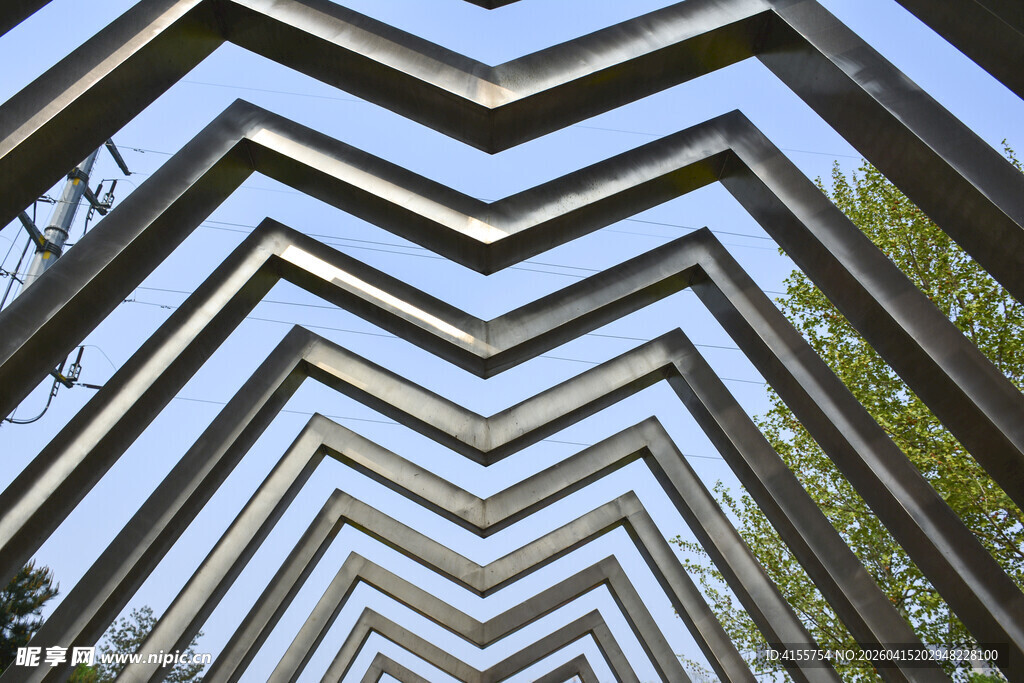 几何结构的独特金属建筑